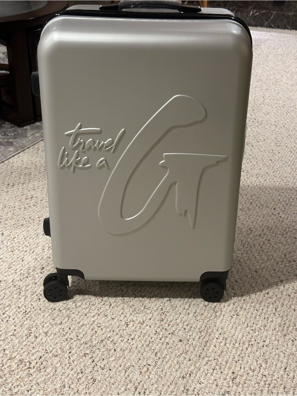 Glam-Aholic Silver Medium Spinner Suitcase